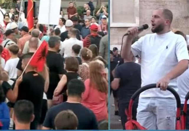 44 dit&euml; revolt&euml; qytetare/ Protestuesit t&euml; vendosur p&euml;r