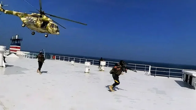 P&euml;rshkall&euml;zimi i Iranit nga Hormuzi n&euml; Detin e Kuq ngre alarmin