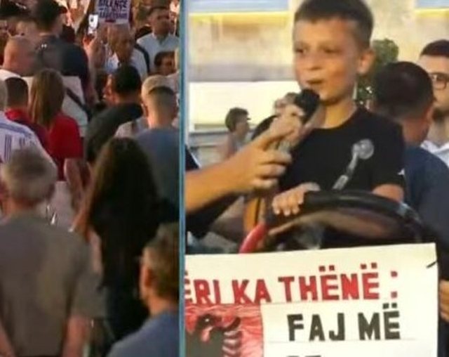 Dita e 45-t&euml; e protest&euml;s/ Vog&euml;lushi mban fjalimin: Ne