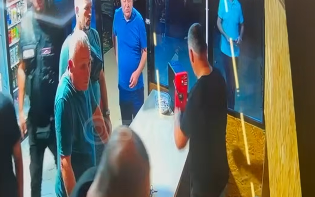 P&euml;rplasja me arm&euml; n&euml; sy t&euml; f&euml;mij&euml;ve, Apeli kthen