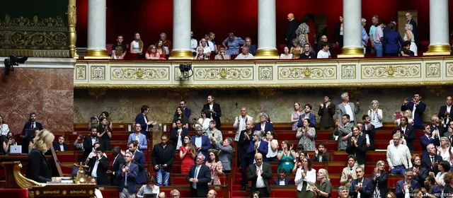 Parlamenti francez miraton ligjin p&euml;r vdekjen e asistuar/ DW: