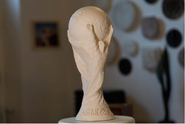 Ja si u krijua nga një skulptor italian trofeu i Kupës së