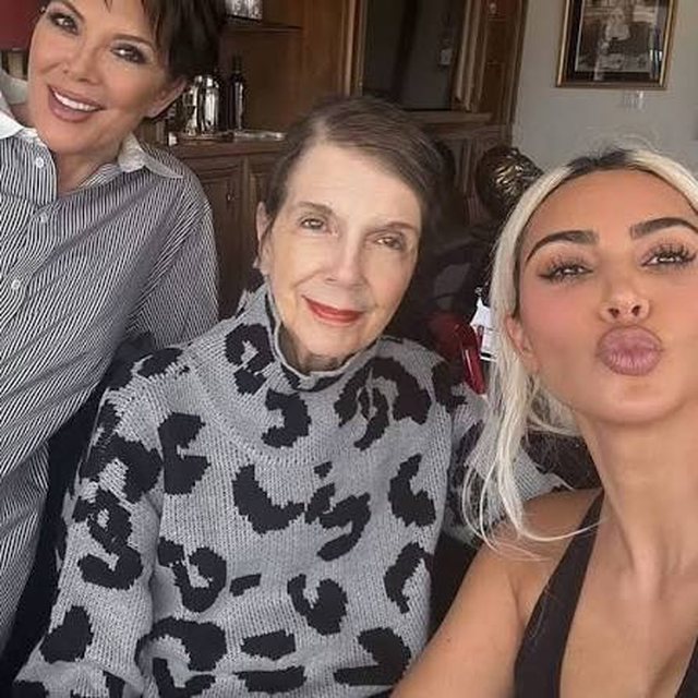 Mesazhet e Kris Jenner dhe Kim Kardashian p&euml;r humbjen e n&euml;n&euml;s