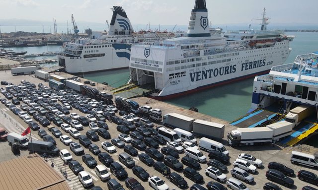 Rritet fluksi n&euml; Portin e Durr&euml;sit, sot pritet t&euml;