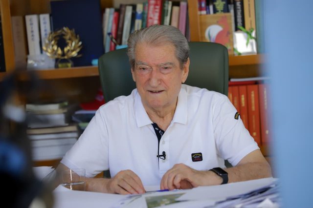 &ldquo;Ftoj &ccedil;do demokrat q&euml; t&euml; marr&euml; pjes&euml; n&euml;