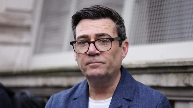 Andy Burnham braktis planin e identifikimit dixhital t&euml; promovuar nga