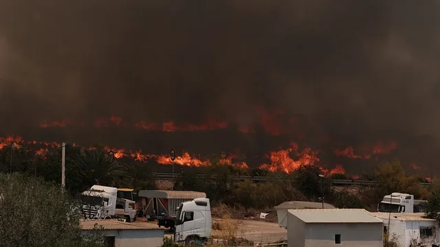 Zjarret masive p&euml;rfshijn&euml; Spanj&euml;n, mbi 15 mij&euml; hektar&euml;