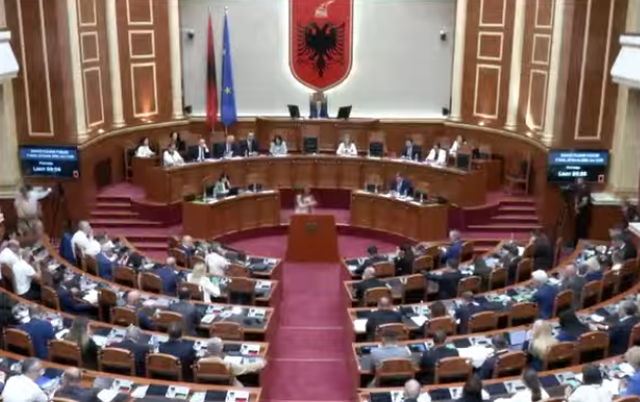 Raportimi i Endri Shabanit sjell përplasje në Kuvend, PD: U zgjodh