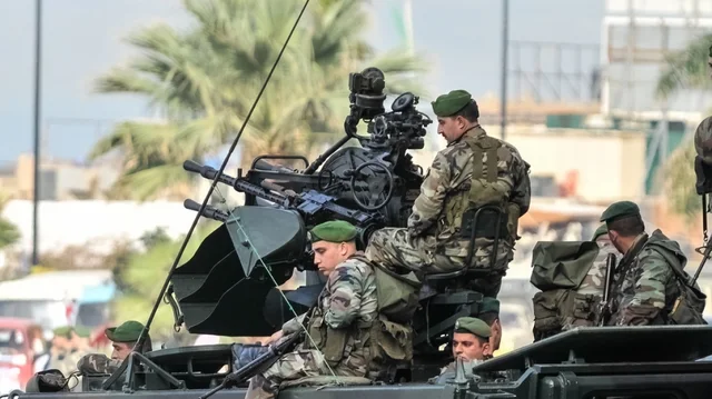 SHBA nis planin pilot n&euml; Libanin jugor, ushtria libaneze merr kontrollin e
