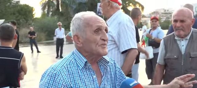 Dita e 51-t&euml; e protest&euml;s/ Qytetar&euml;t zbresin s&euml;rish n&euml;
