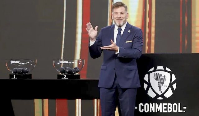 CONMEBOL këmbëngul që Kupa e Botës 2030 do të ketë