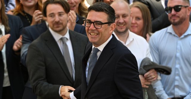 Vendimi i par&euml; i kryeministrit Andy Burnham: Heqja e TVSH-s&euml; p&euml;r
