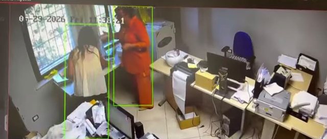 VIDEO/ Publikohen t&euml; tjera pamje brenda Post&euml;s n&euml; Durr&euml;s,