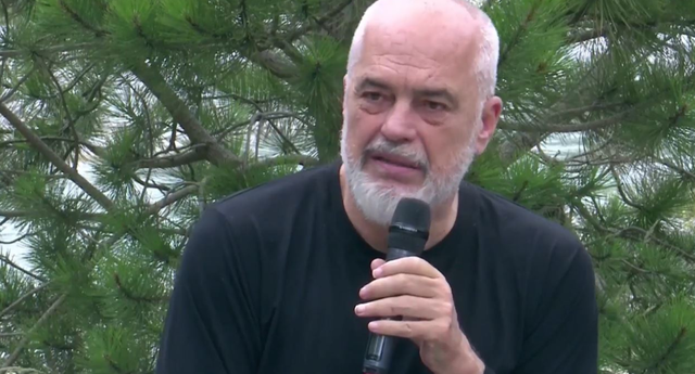 &ldquo;Zvicr&euml;n e vog&euml;l e keni ju k&euml;tu n&euml; duar&rdquo;/ Rama: