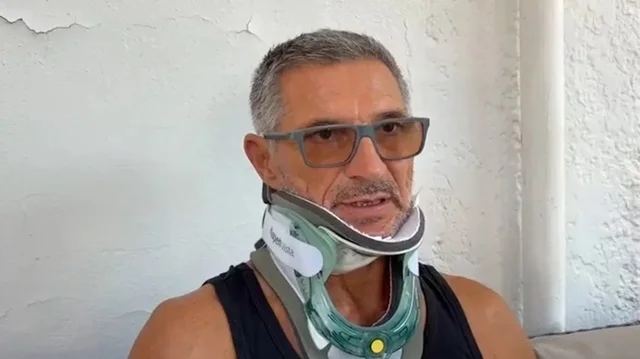 U plagos gjat&euml; nj&euml; fluturimi duke p&euml;rfunduar jasht&euml; dritares