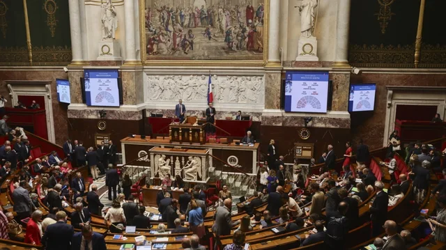 Parlamenti francez&nbsp;miraton projektligjin p&euml;r t&euml; ndaluar aksesin e