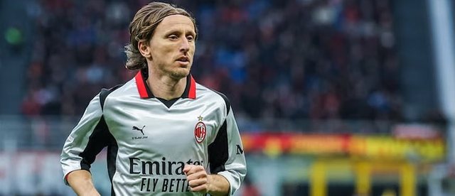 Kontrata e Modric me AC Milan &euml;sht&euml; gati t&euml; konfirmohet: pritet