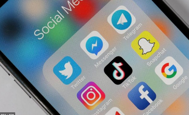 E para n&euml; Europ&euml;, Franca ndalon rrjetet sociale p&euml;r