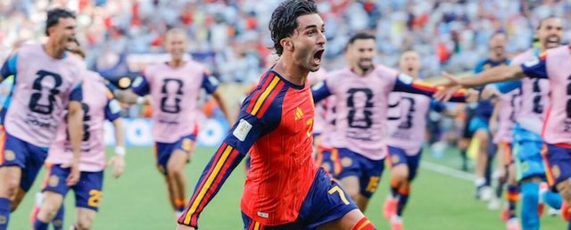 Bar&ccedil;a af&euml;r shitjes s&euml; Ferran Torresit&hellip; PSG-ja pas