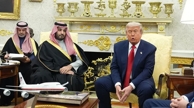 Trump miraton marr&euml;veshje 30-vje&ccedil;are p&euml;r bashk&euml;punim
