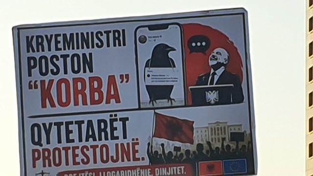 Dita e 53-t&euml; e protest&euml;s/ Qytetar&euml;t zbresin s&euml;rish n&euml;