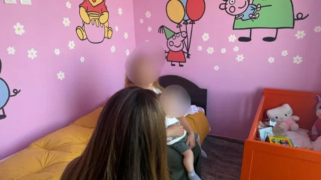 E d&euml;nuar p&euml;r dhun&euml;, lirohet nga qelia 34-vje&ccedil;arja q&euml;