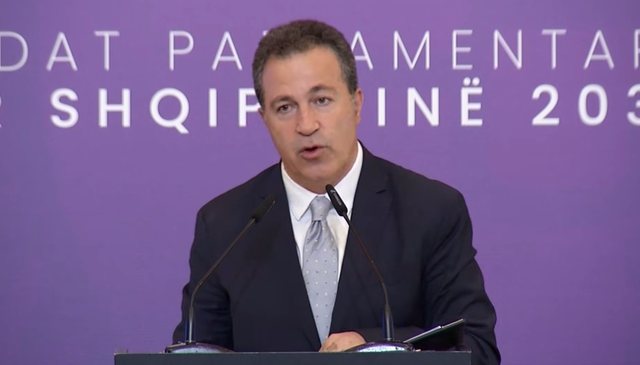 "Rilindja 2.0 dhe Besa jan&euml; cikli i ri politik&euml;"/ Rama