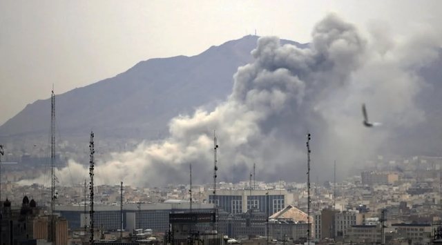 SHBA godet Teheranin, p&euml;rshkall&euml;zohet konflikti me Iranin dhe rritet