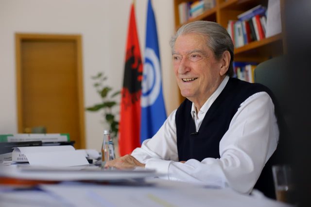 "Injoroi k&euml;rkesat e protestuesve"/ Berisha: Gjesti i Ram&euml;s