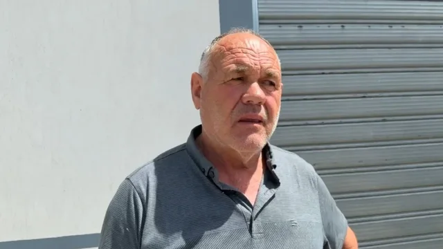 VIDEO/Elektri&ccedil;isti humbi jet&euml;n nga goditja elektrike, banor&euml;t e