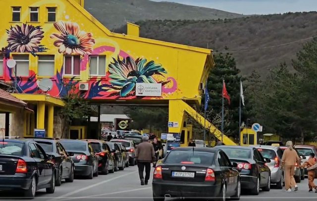 Greva e punonj&euml;sve grek&euml;/ Mbyllet p&euml;rkoh&euml;sisht&nbsp;t&euml;