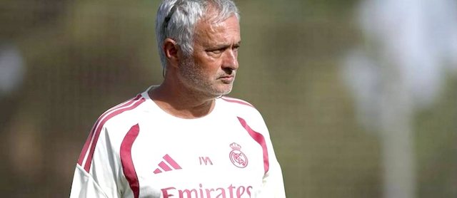 Mourinho i ri te Real Madridi: po aq k&euml;rkues n&euml; fush&euml;, m&euml;
