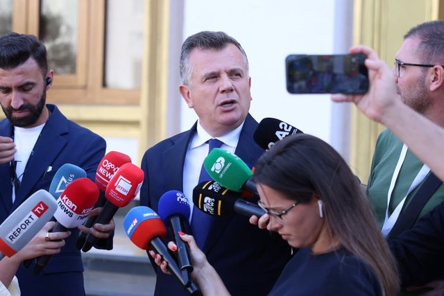 "Marr&euml;veshje historike me SHBA"/ Balla: Mbron procedur&euml;n e