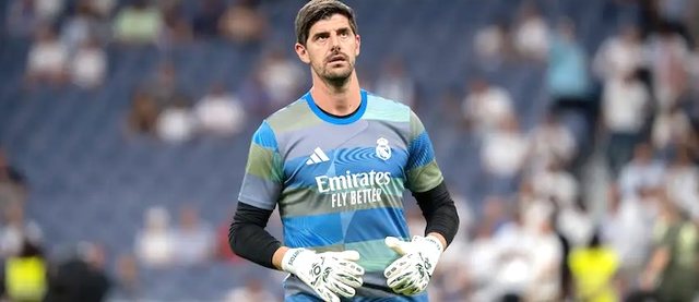 Courtois siguron se &euml;sht&euml; gati t&euml; kthehet te Real Madridi: