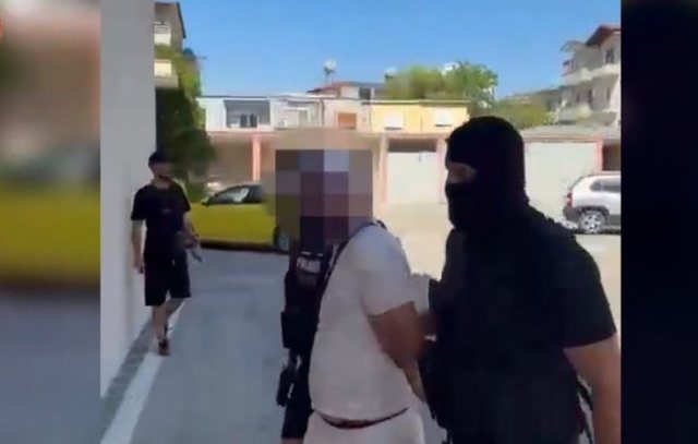 I shpallur n&euml; k&euml;rkim nga Interpoli, arrestohet n&euml; Lushnj&euml;
