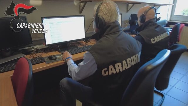 Shqiptari donte t&euml; dilte nga rrjeti i trafikut t&euml; kokain&euml;s/ Dy
