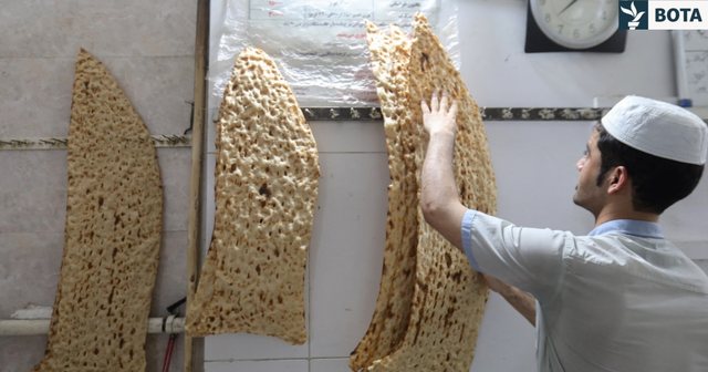Iranian&euml;t vuajn&euml; p&euml;r ta siguruar buk&euml;n e goj&euml;s teksa