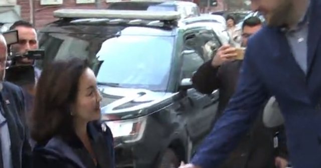 "14 maji"/ Yuri Kim takon Gjiknurin, Alibeajn dhe Met&euml;n.