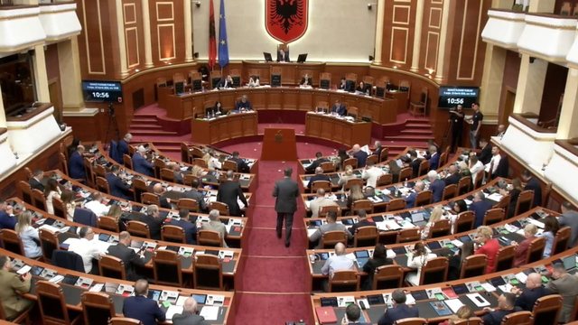 Me 82 vota kund&euml;r, refuzohet k&euml;rkesa e PD-s&euml; p&euml;r zgjatjen e