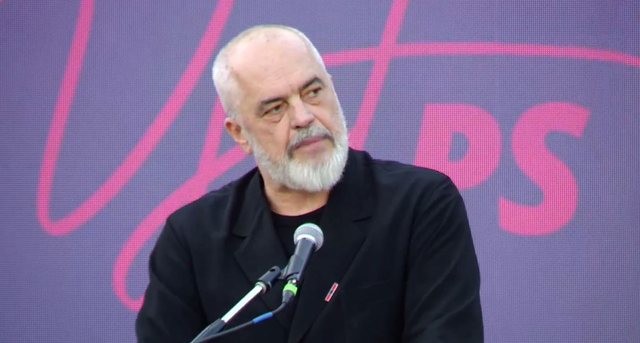 Rama reagon p&euml;r protest&euml;n n&euml; Tiran&euml;: G&euml;njehen nga disa
