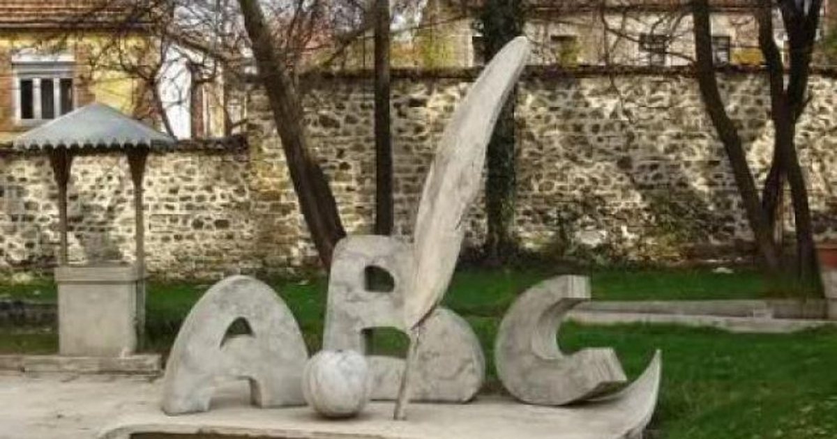 gjuhetari-vendimi-historik-i-kosoves-qe-vulosi-fatin-e-gjuhes-shqipe