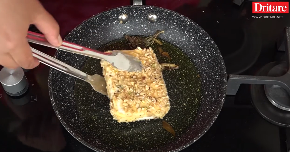 djathe-i-skuqur-me-fruta-te-thata