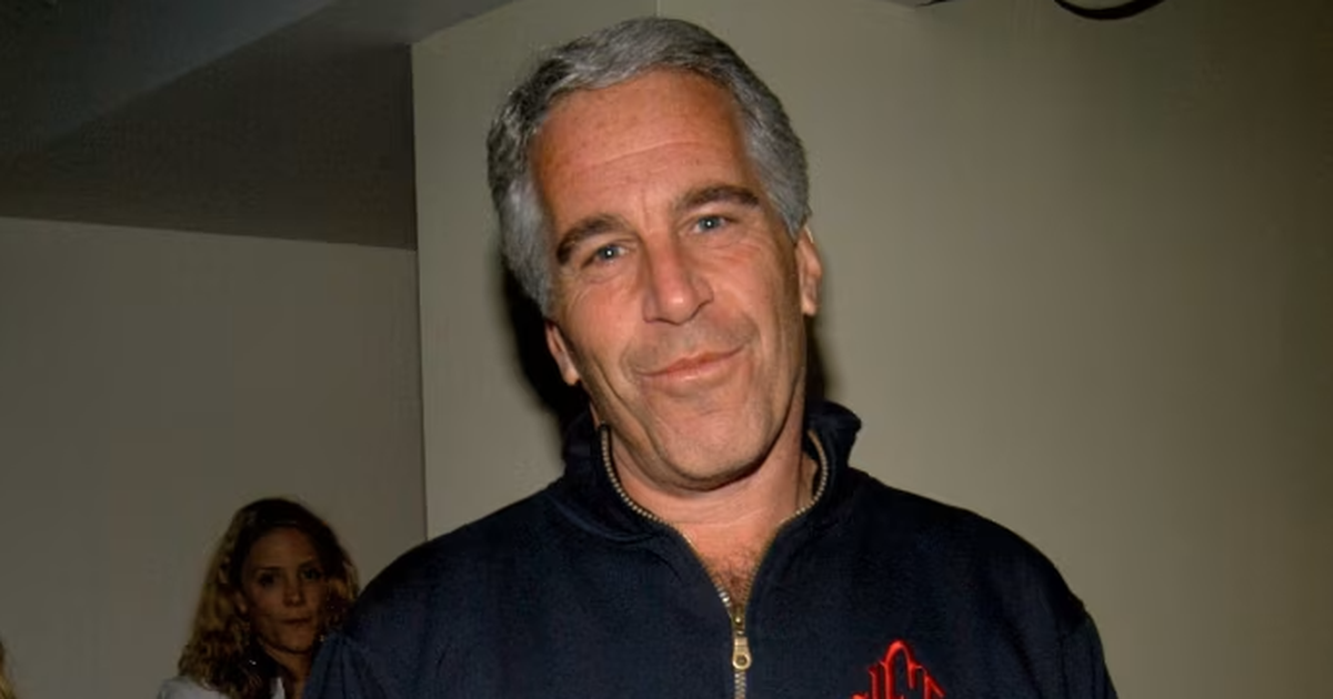 Dalin fotot e Epstein me Presidentin  Nuk është Donald Trump 