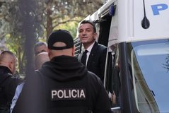 Veliaj nuk lirohet! Gjykata e Lart&euml; rr&euml;zon k&euml;rkes&euml;n!