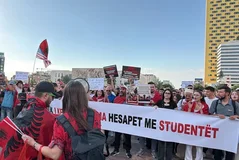 Protesta kund&euml;r projektit n&euml; Zv&euml;rnec, qytetar&euml;t