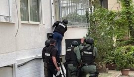 Të armatosur rëndë! Kush janë dy të ngujuarit në