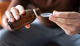 Çfarë funksionon më mirë, ilaçet e kollës apo