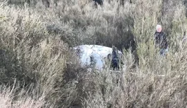 E r&euml;nd&euml; n&euml; Vlor&euml;, nj&euml; person i v&euml; flak&euml;n