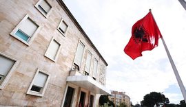 E premtja dit&euml; pushimi p&euml;r administrat&euml;n publike