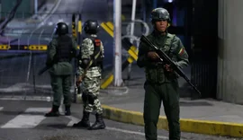 Zyrtari amerikan konfirmon sulmet n&euml; Karakas, Maduro shpall gjendjen e